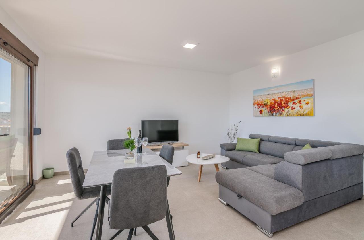 Apartments Sunrise Krk クルク エクステリア 写真