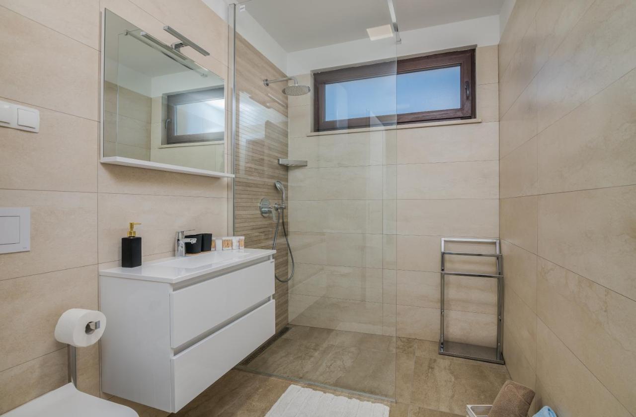 Apartments Sunrise Krk クルク エクステリア 写真
