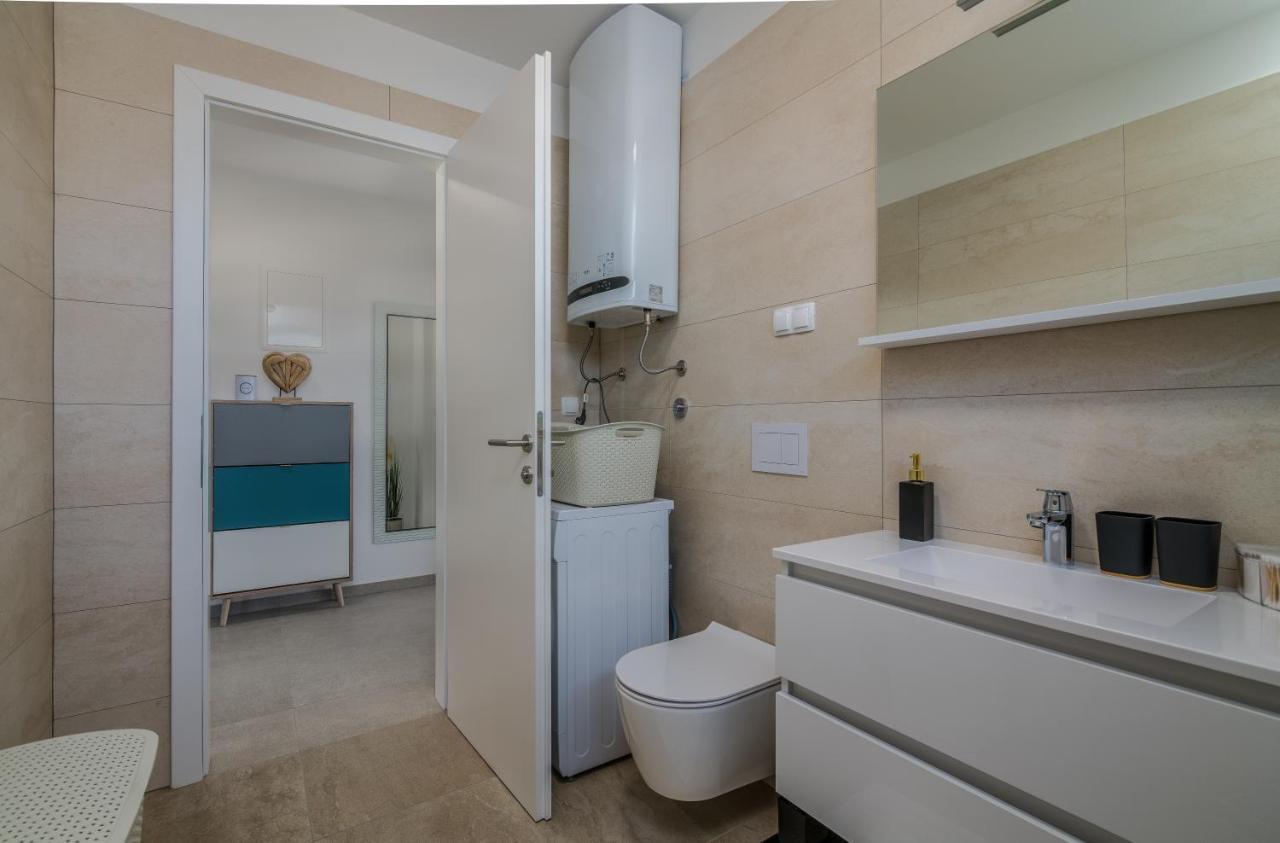 Apartments Sunrise Krk クルク エクステリア 写真