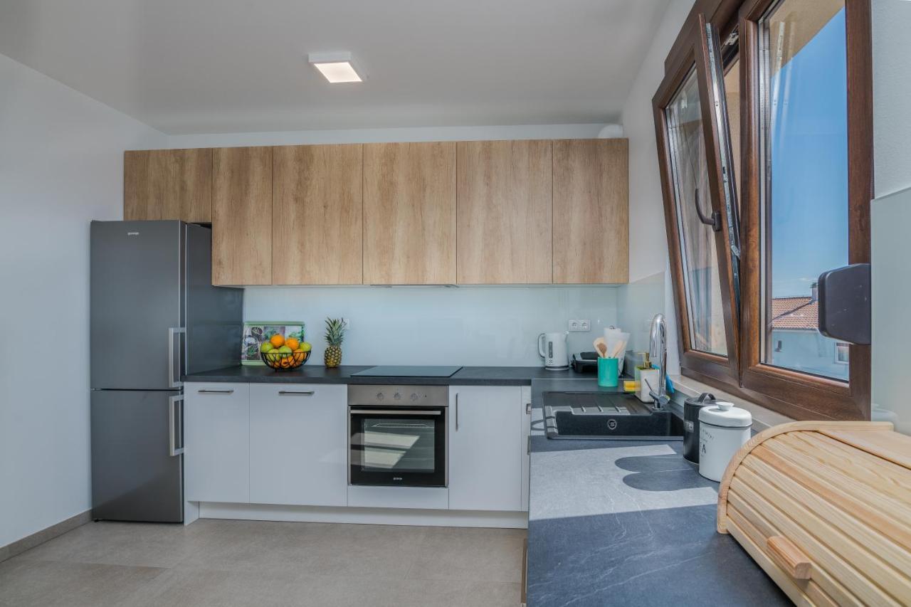 Apartments Sunrise Krk クルク エクステリア 写真