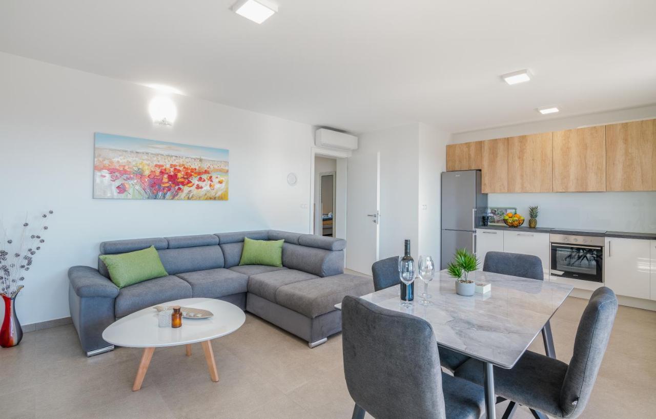 Apartments Sunrise Krk クルク エクステリア 写真